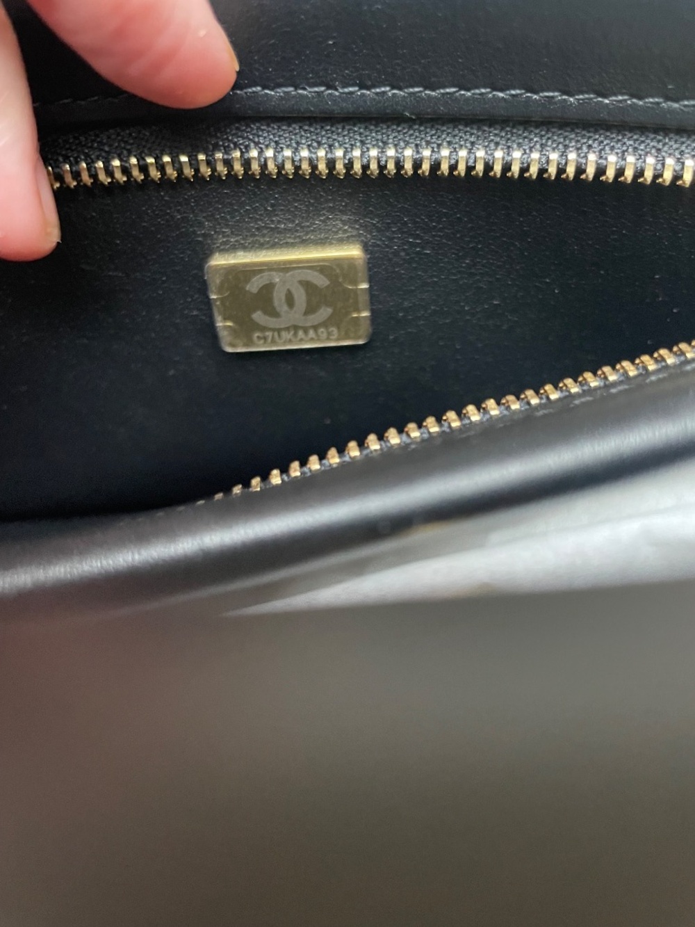 Chanel 26A Urban Essential East West Shopping Bag - Leopard Print Tweed & Black - Picture 6 of 15